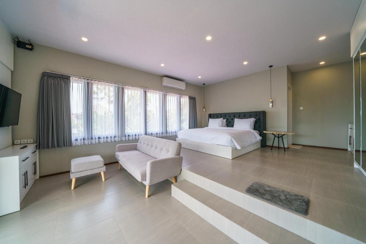 Villa Okenada - Modern 5-Bedroom Pool Villa In Berawa! تْشانغو المظهر الخارجي الصورة